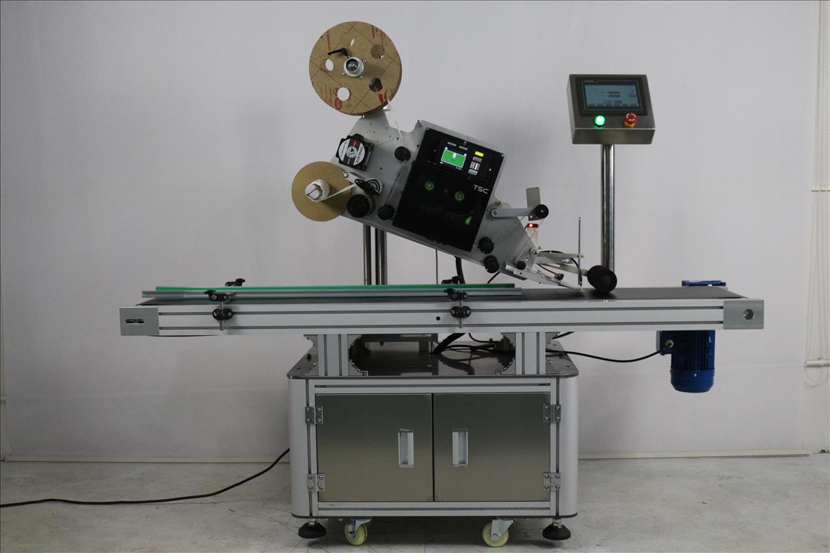 實(shí)時打印貼標(biāo)機(jī)特性是什么？實(shí)時打印貼標(biāo)機(jī)優(yōu)點(diǎn)有哪些？